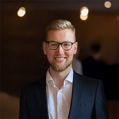 Gregor McLellan